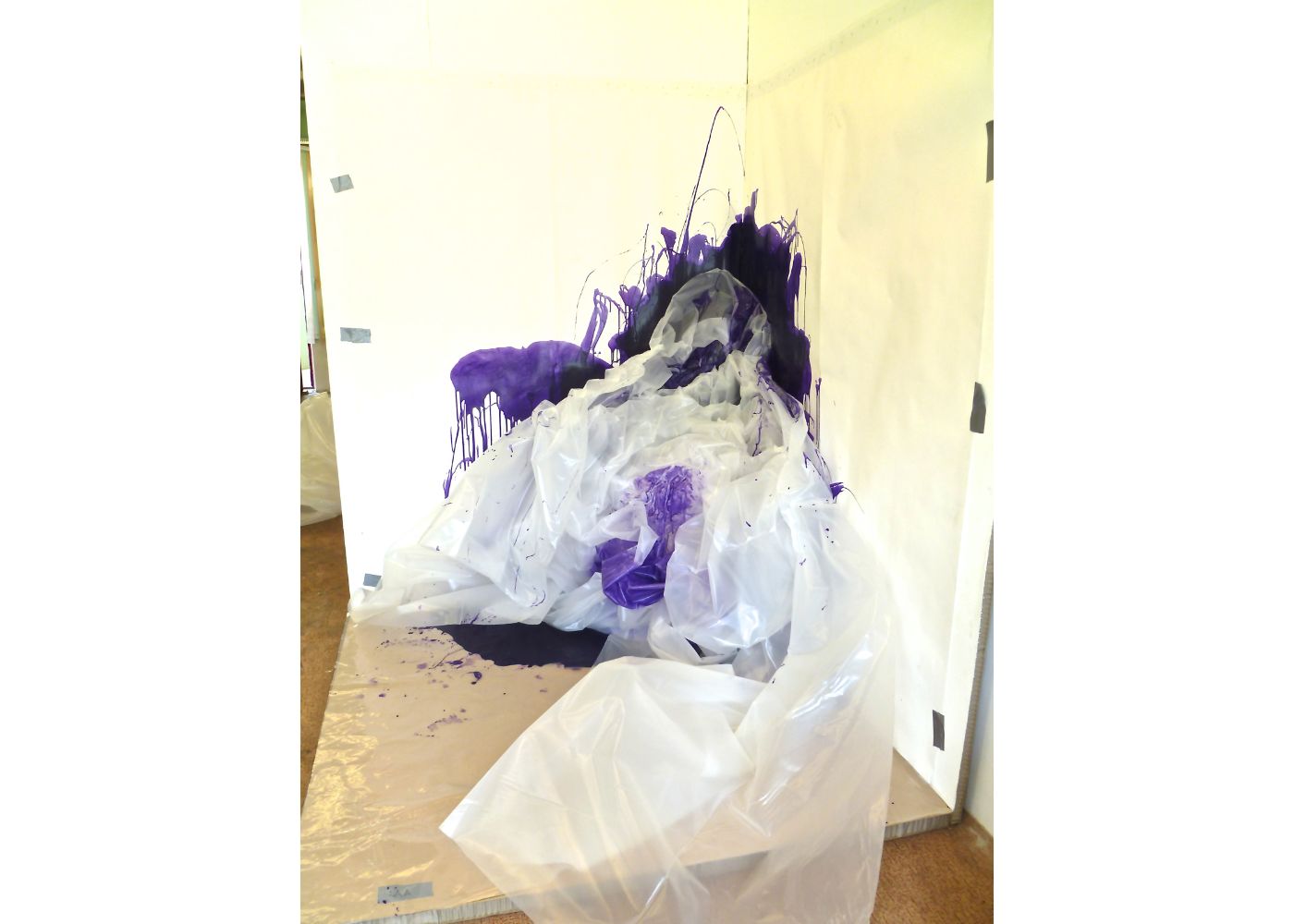 Ateliersituation, Ecke Nummer 2, violett 